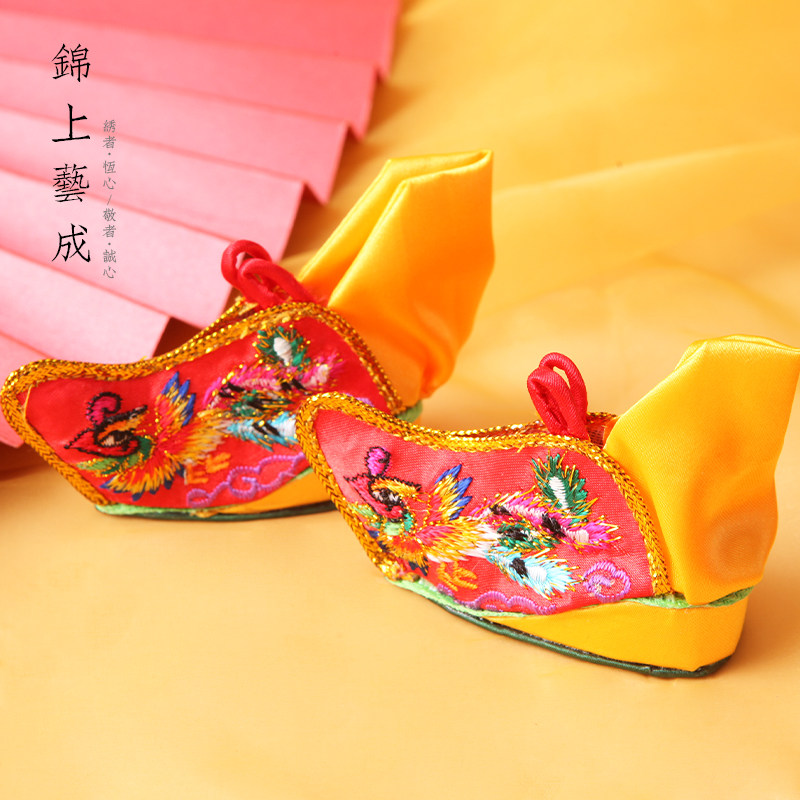 Soft body Mazu Statue embroidery Pineal Palace Shoes Gold Lotus Flowers Shoes Handcrafted Dragon Boots Amulet Black Boots Small White Socks