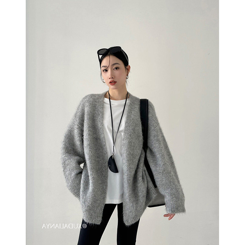 Lazy Style Casual Loose V Neck Mid-Length Alpaca Wool Gray Thickeneded Sweater Knitted Cardigan Jacket for Women in Autumn and Winter