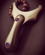 Titanium Yi CNC slingshot of small pastoral herd and toothless 2 generation CNC titanium alloy flat skin tablet with bracing bow