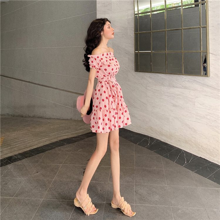 VK旗艦店 韓國風粉紅波點一字領系腰短袖洋裝