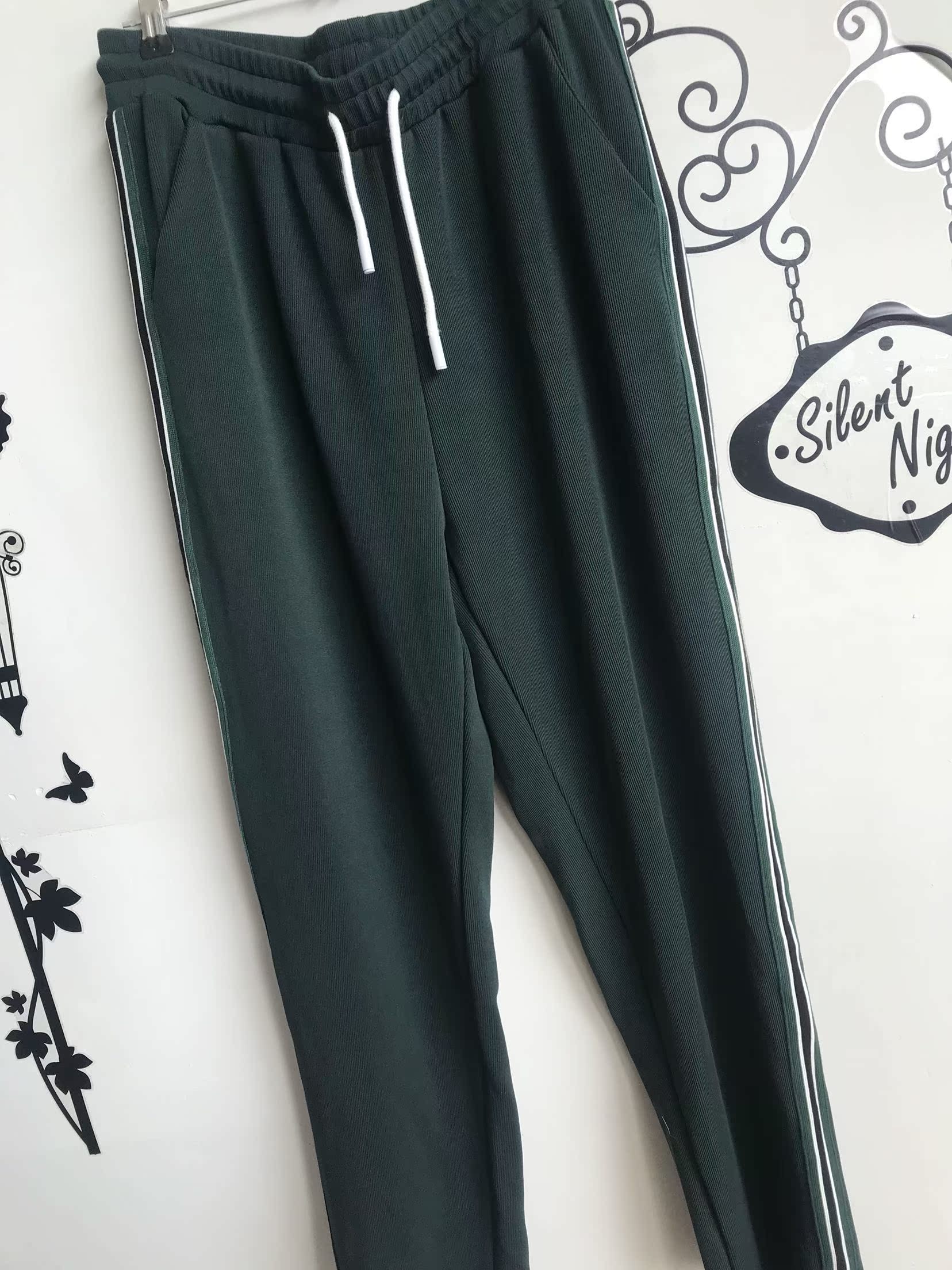 Bộ đồ thể thao cotton giản dị trùm đầu áo len phù hợp với ngôi sao cùng một đoạn áo khoác nữ hàng hiệu