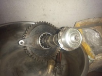 Retrofitting of the rear bearing of the Yangtze River 750 Satchel Cam Shaft to solve the noise problem once and for all 