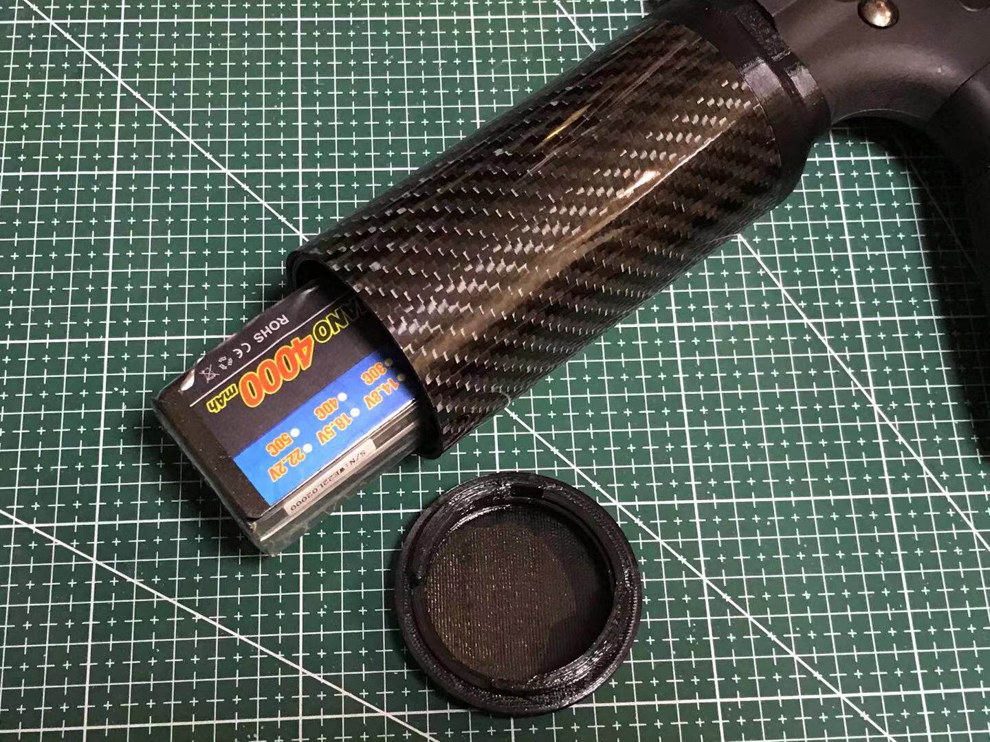Tail turn carbon fiber battery bottle