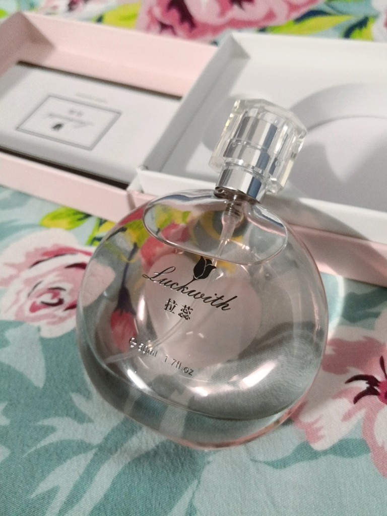 拉蕊香水持久淡香怎么样好用吗是名牌吗，真实使用体验（经典国货品牌）_搜券