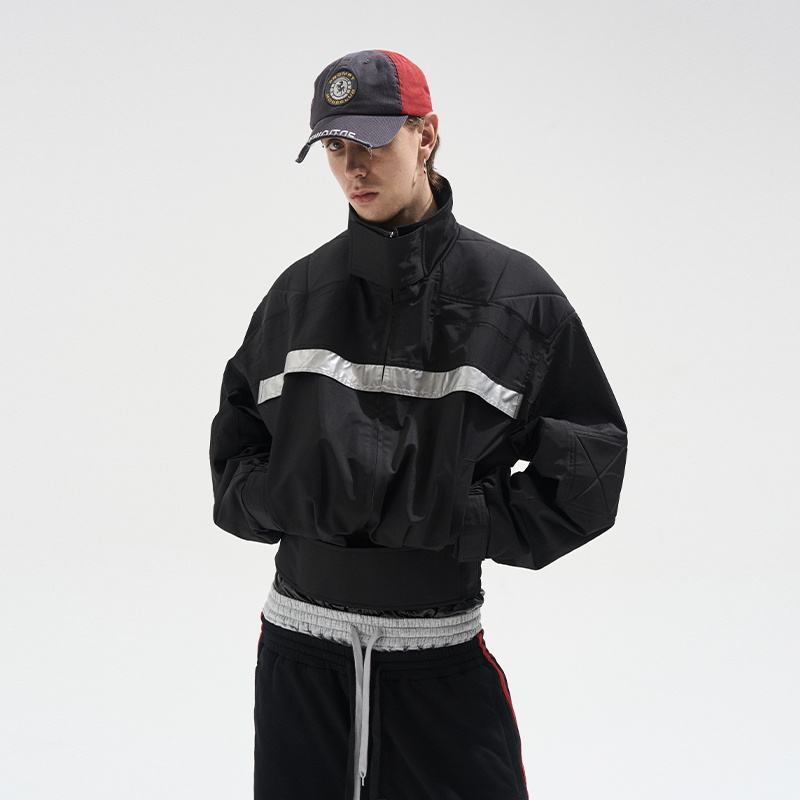 Exitmode by Blindnoplan 25Aw Stand Collar Silhouette Reflective Strip Jacket Autumn and Winter Loose Jacket Exitmode by Blindnoplan 25Aw Stand Collar Silhouette Reflective Strip Jacket Autumn and Winter Loose Jacket