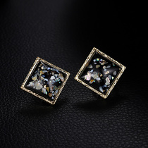 Bohemia earrings without ear hole female retro Hong Kong flavor ear clip vintage Palace cool dark diamond stud earrings
