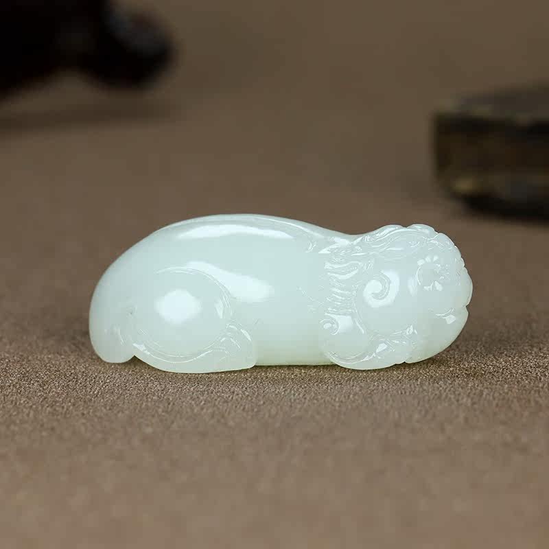 Xinjiang and Tian Baiyu Jade Leopard Pendant with Pendant Male and Men's Confessions And Beast Su Workers Natural Barking with Leopard Pendant 24 25g