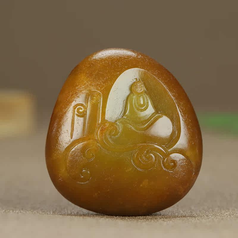 Xinjiang and Tian Yuepiu Pendant Natural Seed Material Huangqin Duck Egg Green Pendant Suyu Master Jade Pendant 46 17g