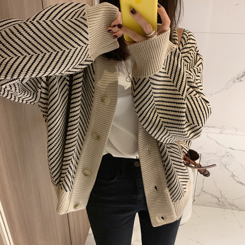 2022 Early Autumn Korean Retro Striped Knitted Sweater Lazy Wind Versatile Loose Slim Casual Cardigan Jacket Women