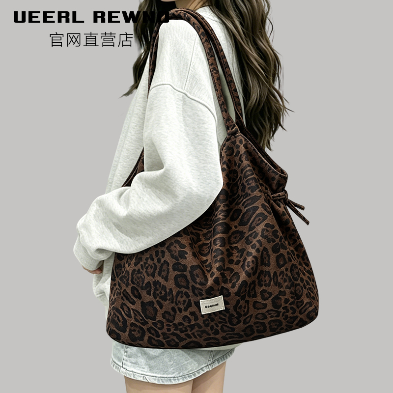Ueerl Rewnvo Leopard Print Velvet Tote Bag for Women 2026 New Leopard Print Commuter Large Capacity Shoulder Tote Bag Ueerl Rewnvo Leopard Print Velvet Tote Bag for Women 2026 New Leopard Print Commuter Large Capacity Shoulder Tote Bag