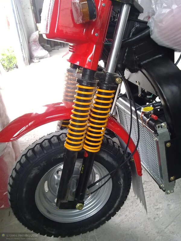 Xe mô tô ba bánh giảm xóc đôi hấp thụ sốc và phụ kiện xe đầy đủ - Kính chắn gió trước xe gắn máy kính chắn xe máy