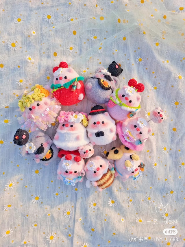 Small Thoughts Shop Tutorial Hook Needle Diagrams Decontrol GTP015 Doll Pig Pig Piggy Piglet Roll (middle) -Taobao