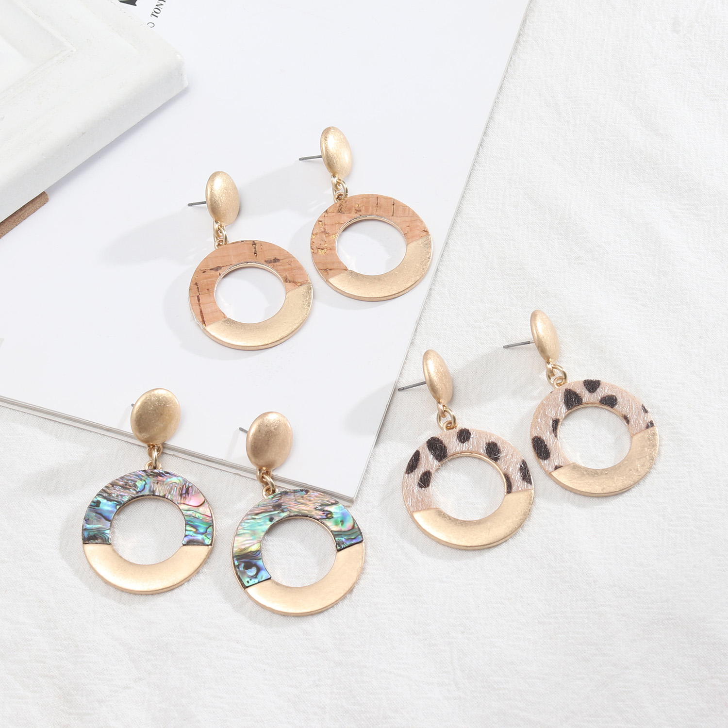 1 Pair Retro Circle Alloy Drop Earrings display picture 1