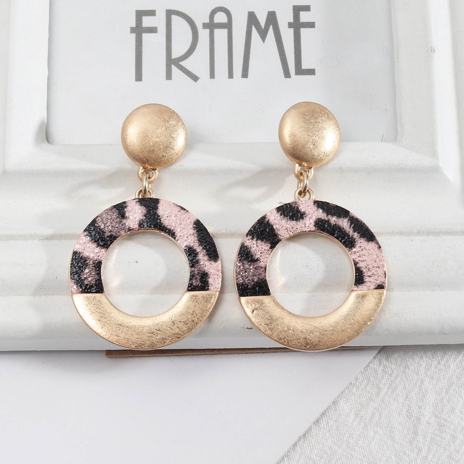 1 Pair Retro Circle Alloy Drop Earrings display picture 5