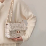 Демисезонная цепь, сумка на одно плечо, небольшая сумка, в стиле Шанель, 2023 года, на цепочке