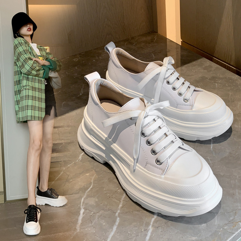 2022 Spring Autumn Season Bull Leather Thick Base Small White Shoes Casual Old Daddy Shoes Genuine Leather Heightening Pine Pastry Laces Sports Women Shoes