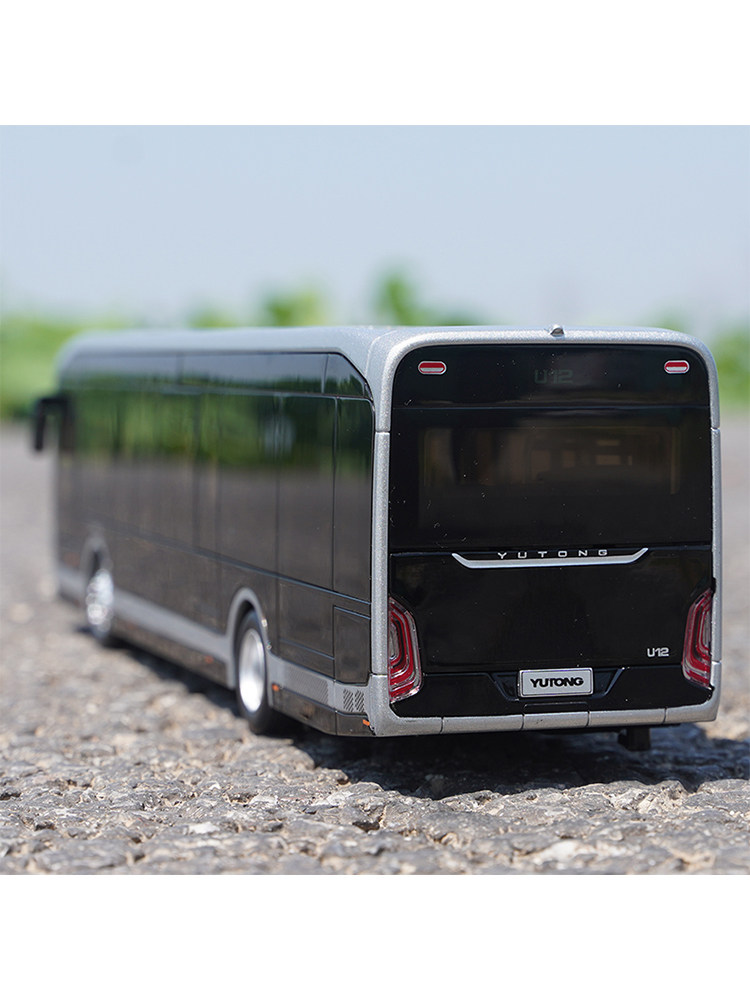 1:42 Yutong Bus Model U12 Overseas Version Black King Kong Model Bus Pure Electric Bus Alloy Car Model