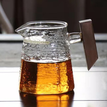 Public cup resistant to hot tea leaking integrated crescent green tea with filter Gongfu tea tea set plus thick large-capacity glass fair cup