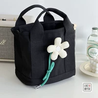 Черная бежевая сумка, в цветочек