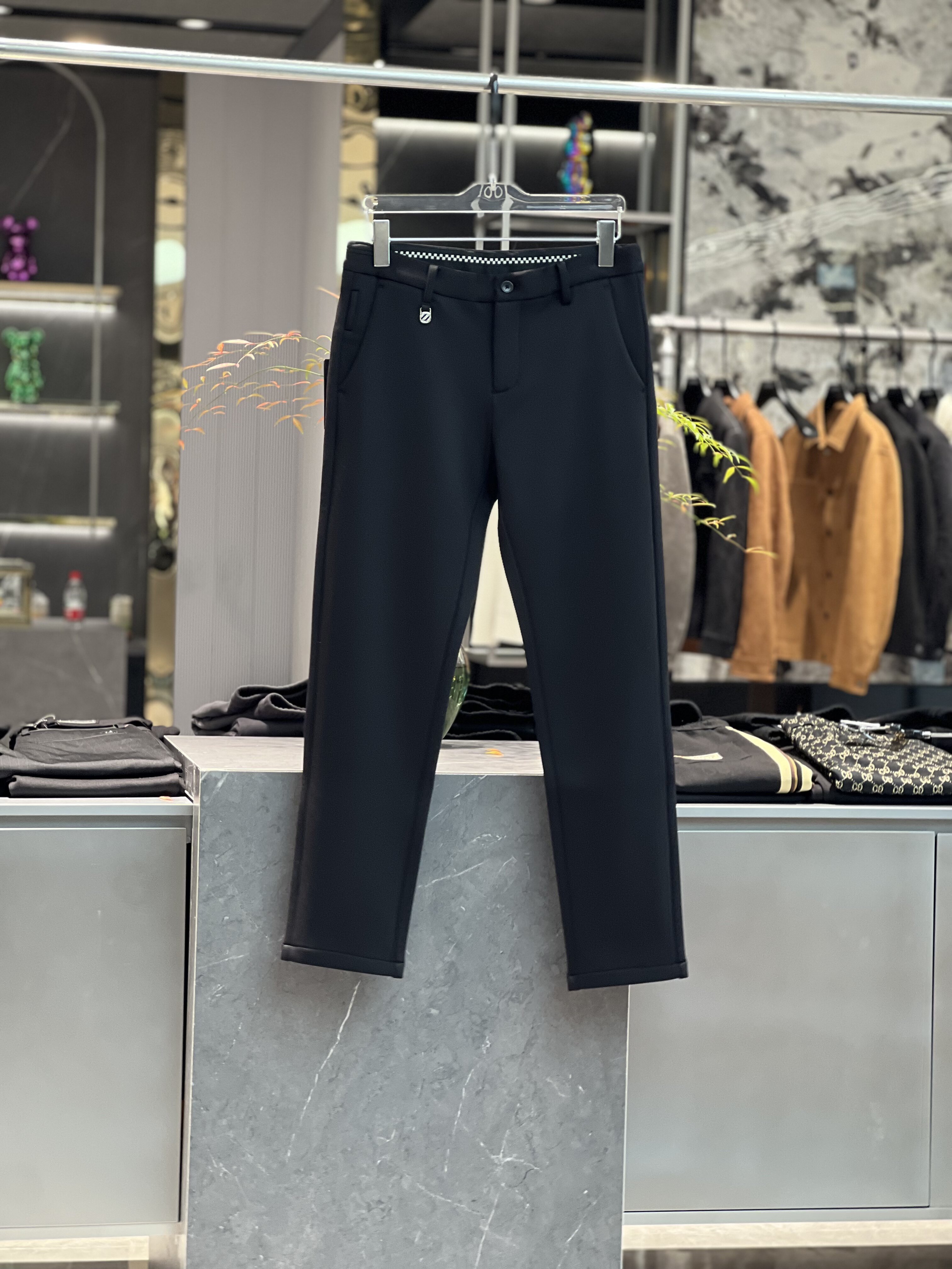 Europe station 2023 Winter new goods Euro goods plus suede high-end casual light luxury men Western pants elastic body small leggings pants-Taobao