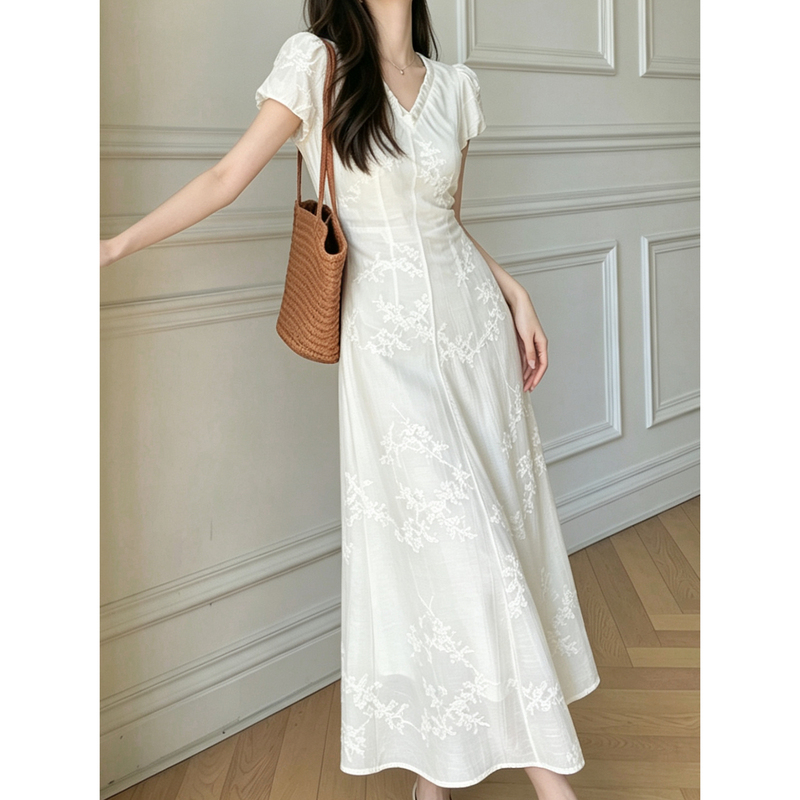 Susujia 2026 Summer New French Style [Date Dress] White Tencel Embroidered Waist-Cinching Elegant Dress