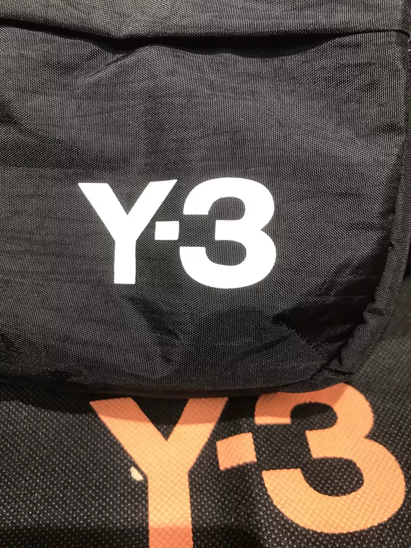 Y-3 Messenger Bag Ngực Bag Đàn ông và phụ nữ với bộ ba màu tối mùa thu và mùa đông 2019 - Túi vai đơn