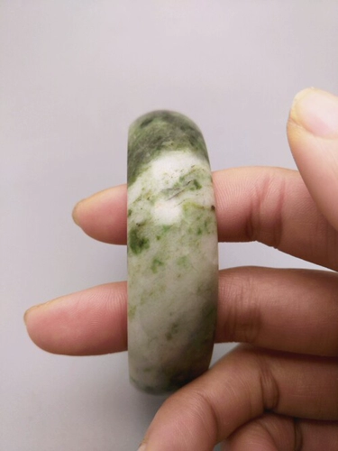 Натуральный браслет из нефрита