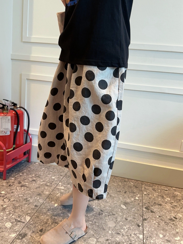 Authentic Clearance Sale Women's Summer Elastic Waist Large Polka Dot Print Capri Dad Pants Casual Pants Authentic Clearance Sale Women's Summer Elastic Waist Large Polka Dot Print Capri Dad Pants Casual Pants