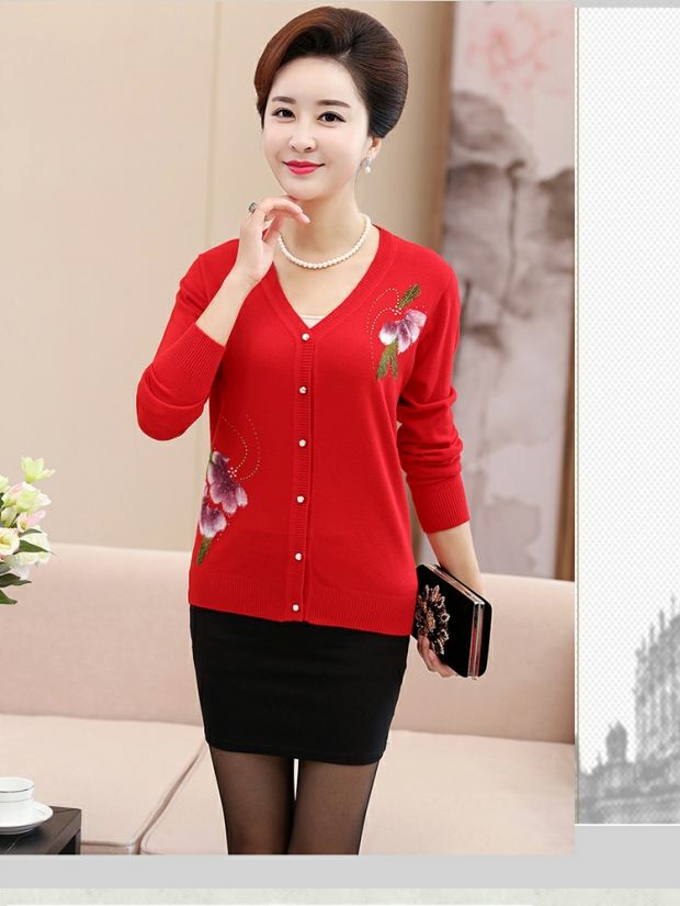 Người mẹ trung niên 40-50-60 tuổi tải áo len dài tay mùa xuân và mùa thu áo len ngắn cho phụ nữ trung niên đan áo len - Cộng với kích thước quần áo áo sơ mi nữ trắng
