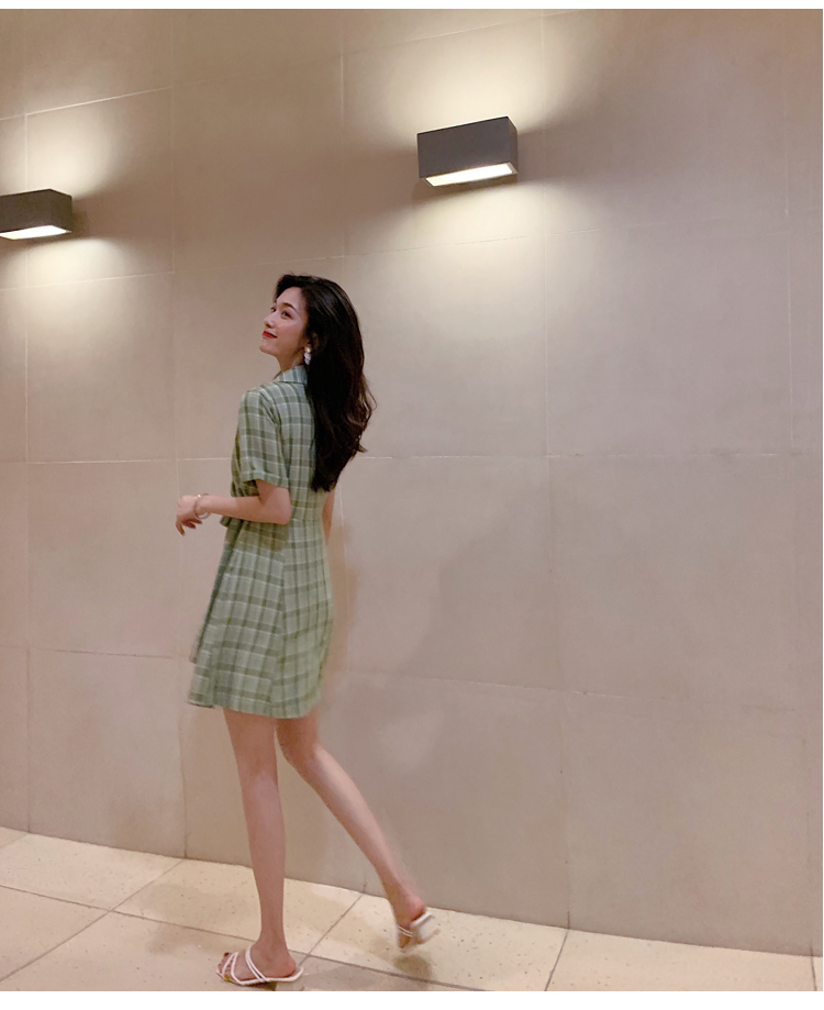 VK旗艦店 韓系復古西裝領格紋高腰系帶氣質短袖洋裝