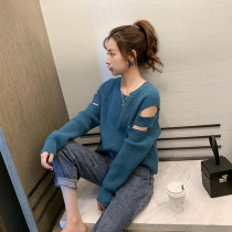 2021 autumn winter new hit undershirt T-shirt student loose upscale exposed shoulder blouse 100 hitch hooded sweater-knitted sweatshirt