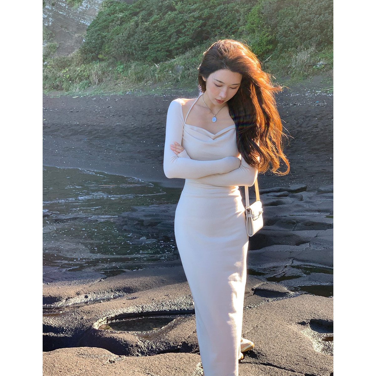 AHI grand also pool white imitation cashmere square collar hanging neck dress dress woman to take up waist long dress temperament long skirt-Taobao