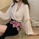 ACHI Dayeike ~ White v-neck cross shirt, spring-style lantern sleeves, long-sleeved race silk top, slim shirt