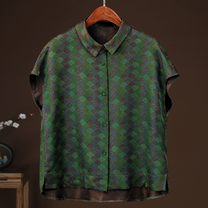 Green Chinese-Style Lapel Sleeveless Silk Blouse for Women, Summer Style, Petite, Loose Jacquard Silk Top Green Chinese-Style Lapel Sleeveless Silk Blouse for Women, Summer Style, Petite, Loose Jacquard Silk Top