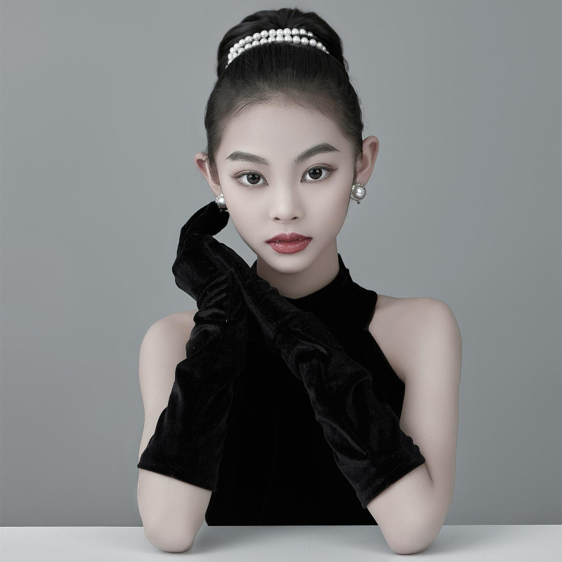 Children's Velvet Gloves, Black Hepburn-Style Retro Dress Performance Photo Accessories, Medium-Length and Short Arm Sleeves