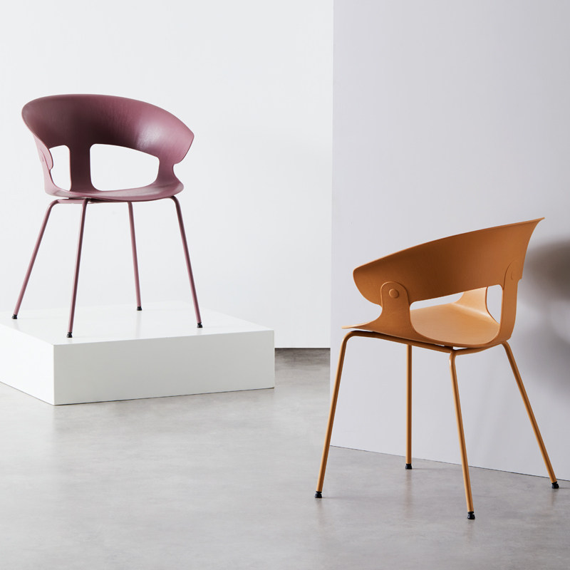 Nordic Modern Café Iron Art Casual Dining Chair Home minimalist Plastic Negotiations on the back chair Creative Dining Room Chair
