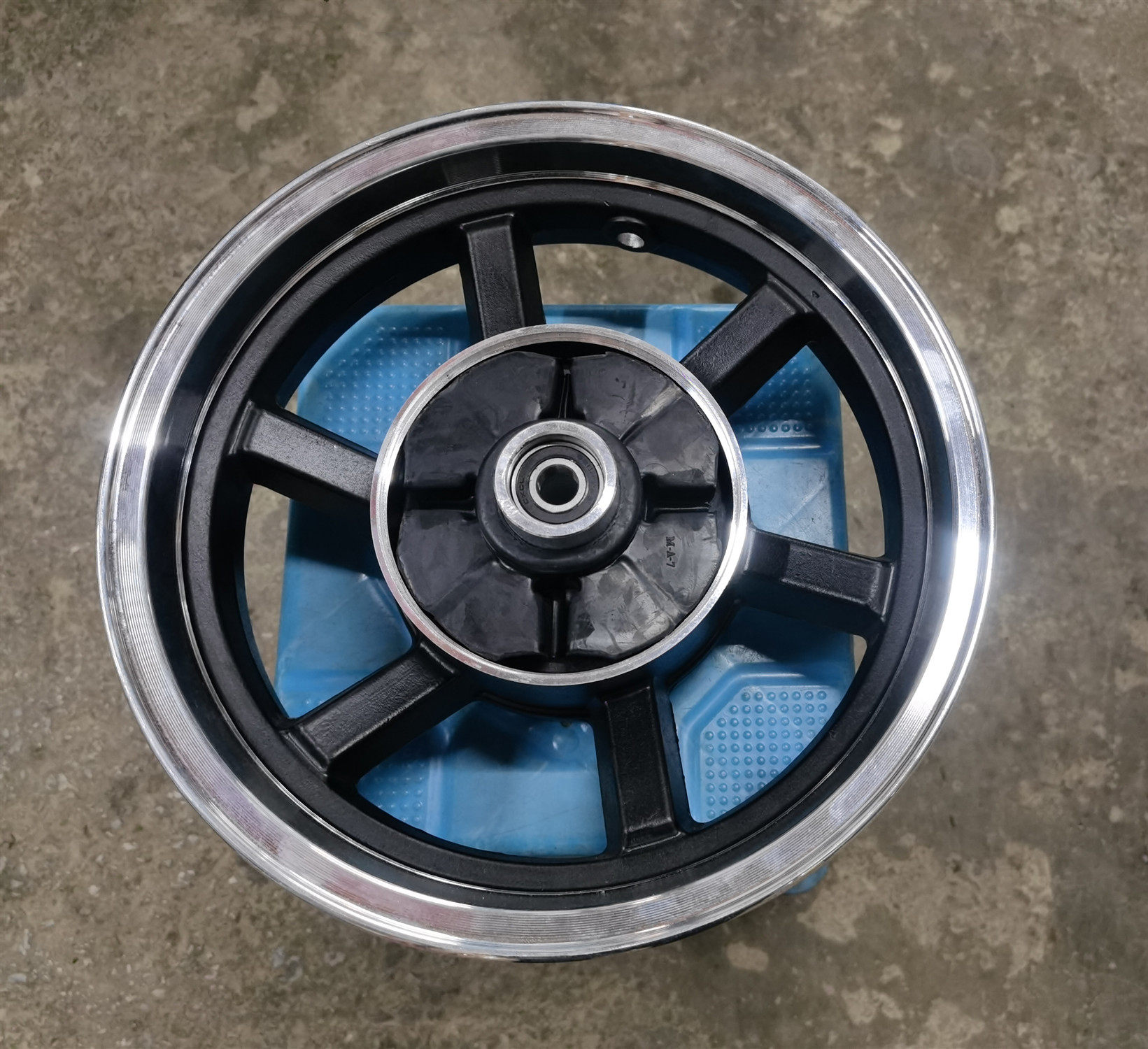 Mini motorcycle 150 wheels silver steel Loncin 150-63 little prince 12 13 inch front and rear wheels steel ring aluminum wheels