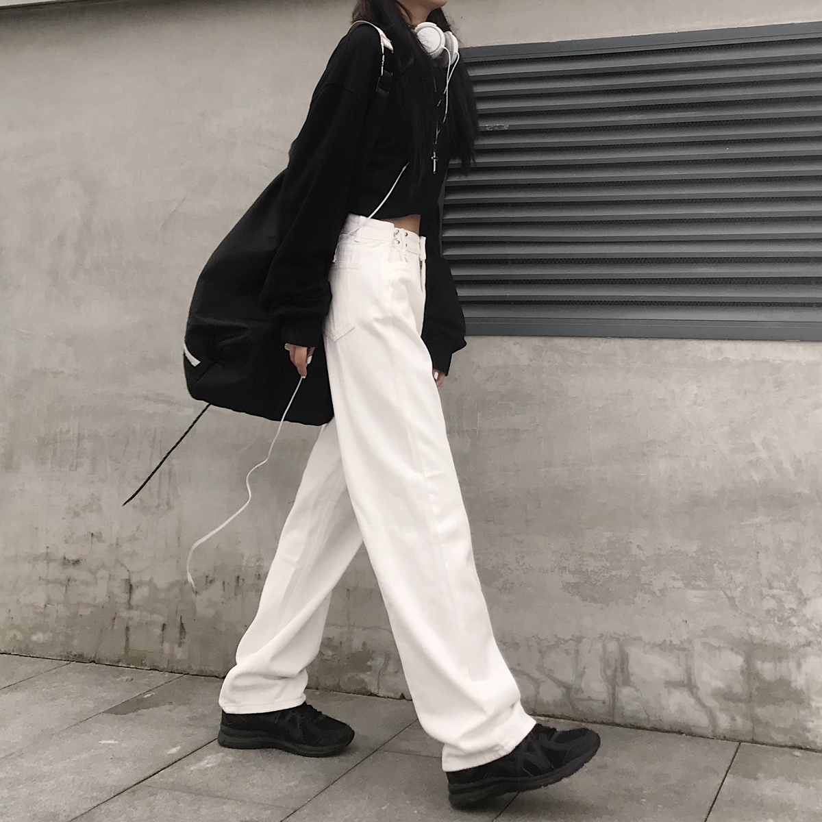 Wide-legged jeans, women's autumn and winter, high waist, slim, new pants, loose Joker, straight drumbed pants