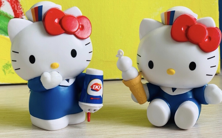 Limited edition DQ joint Hello Kitty dude doll cocktail without sprinkling