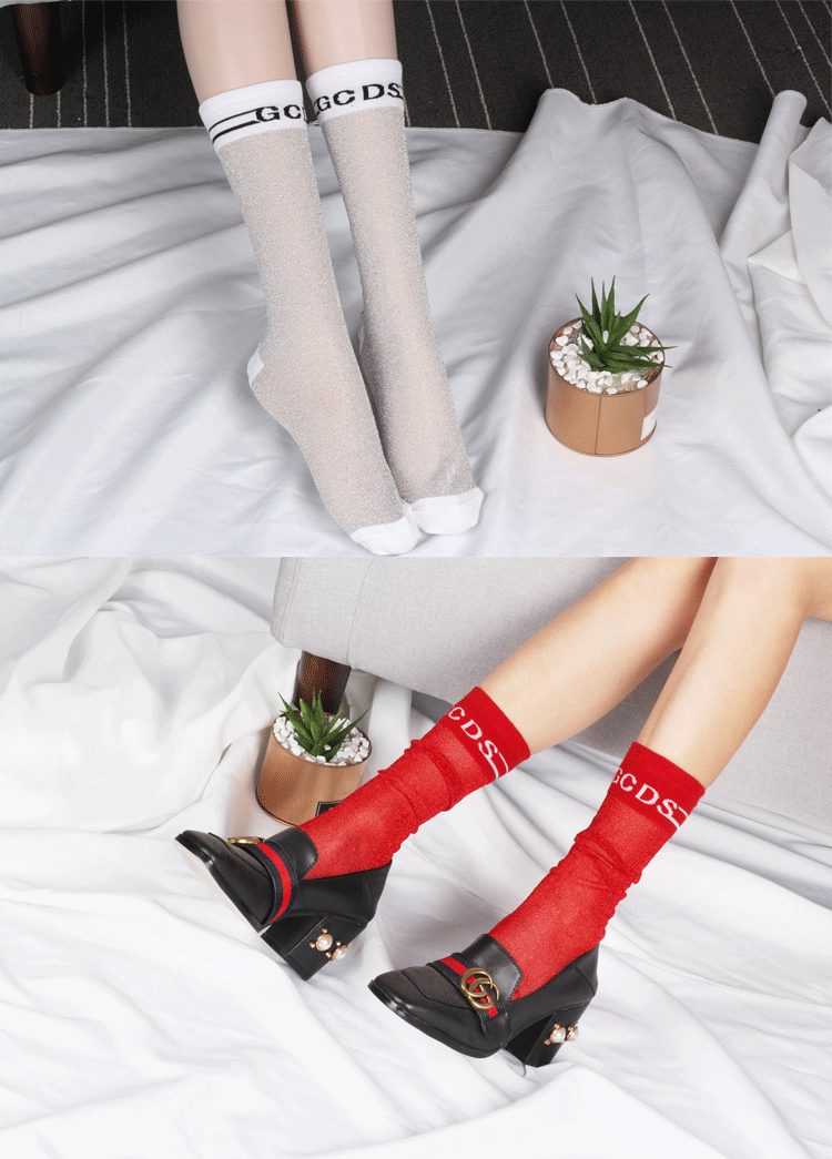 Trạm châu Âu mới vớ mỏng cotton siêu mỏng trong suốt lụa thủy tinh màu đen và trắng chữ LOGO nhãn hiệu vớ ống phụ nữ - Vớ hàng tuần tất nam
