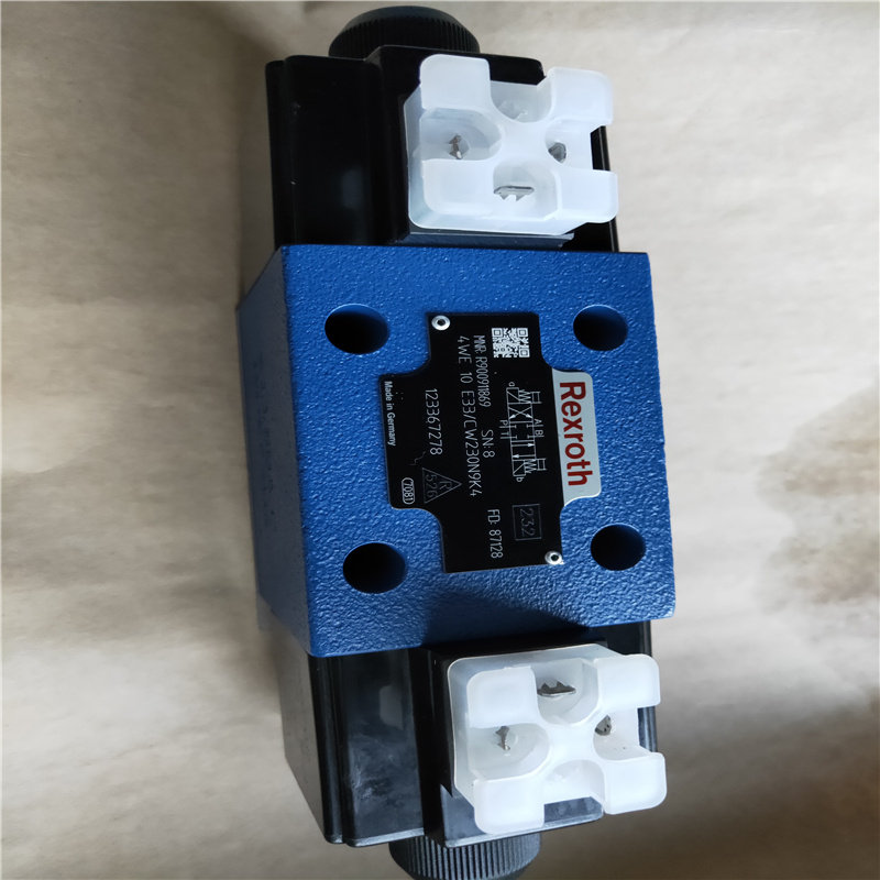 German Rolex RREXROTH electromagnetic directional valve 4WE10E33 CW230N9K4 brand-new warranty for one year
