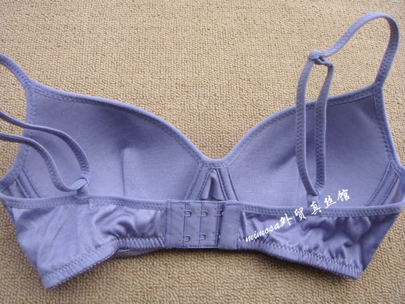 Nhật bản phần mỏng áo ngực lụa thoải mái không có vòng thép ít ladies bra kích thước lớn không có dấu vết ngủ 50 kim nhà máy lụa