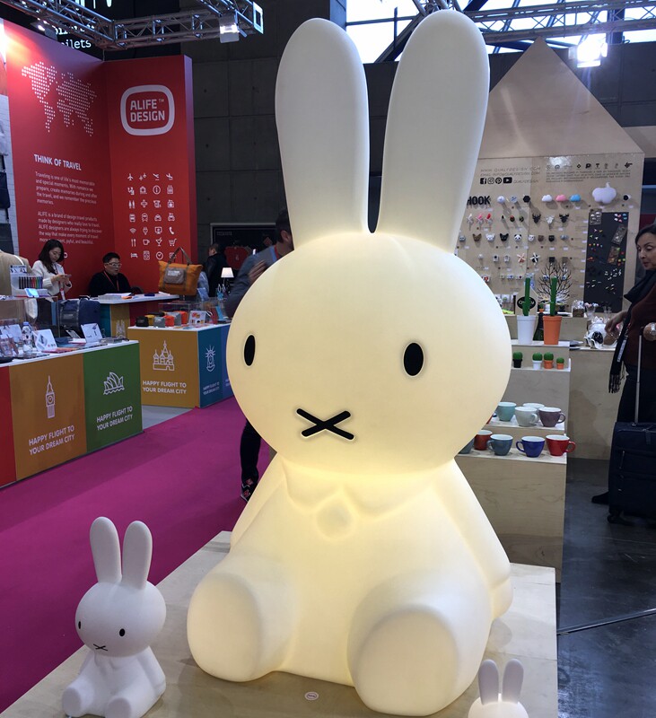 () Dutch miffy Miffy Rabbit Brown Bear Table Lamp Night Light mrmaria Bedside Lamp Nordic Wind