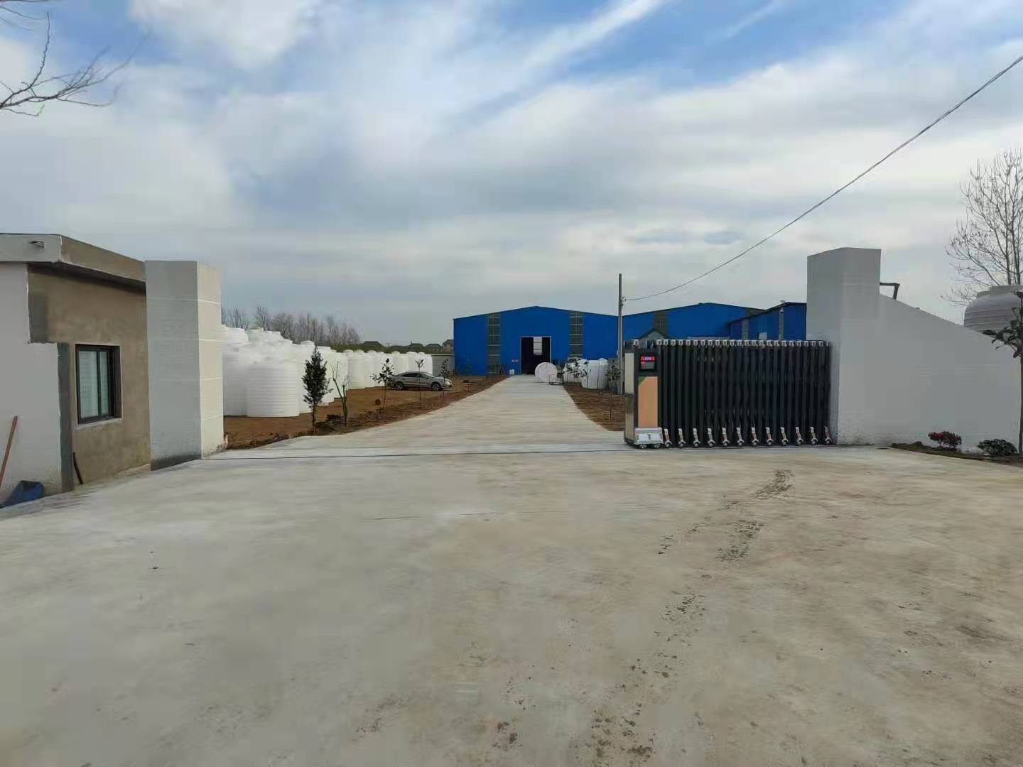 5吨10立方塑胶桶圆桶加厚塑料储水罐牛筋水塔工业pe储罐抗氧化