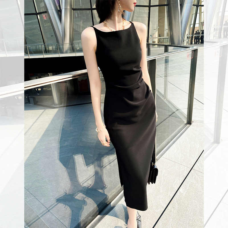 Summer dress new style Hepburn Herbene style High feeling black lined with acetate Sling Small Black Dress