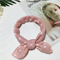 Розовый немного