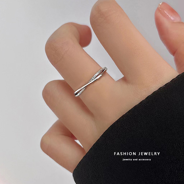 ແຫວນເງິນບໍລິສຸດຂອງແມ່ຍິງອອກແບບ niche ແຫວນທໍາມະດາແສງສະຫວ່າງຫລູຫລາປີ 2022 ໃຫມ່ trendy ສູງ index finger ring ຄົນອັບເດດ: ແຫວນດຽວສ່ວນບຸກຄົນ