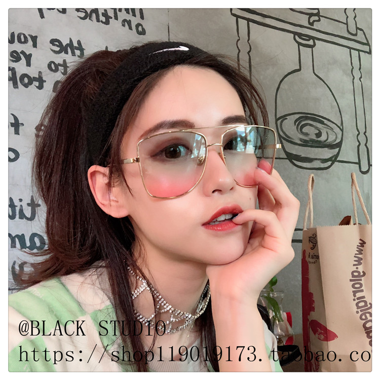 Kim loại Phnom Penh Summer Gradient Ocean Jelly Retro Kính râm nữ Retro Tide Mặt vuông Kính râm kính râm thời trang