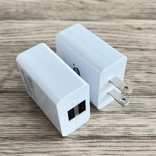 Single and Dual Port USB Charger for Mobile Phones and Tablets, Portable Foldable Travel Charger 2.1A, Suitable for Apple 8 X 11 12 13 14 15 16 Phones