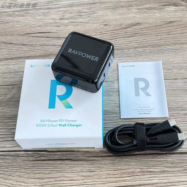 Ravpower 100W Gallium Nitride Pd Fast Charger Is Suitable for Apple, Samsung Mobile Phones, Tablets, and Laptops